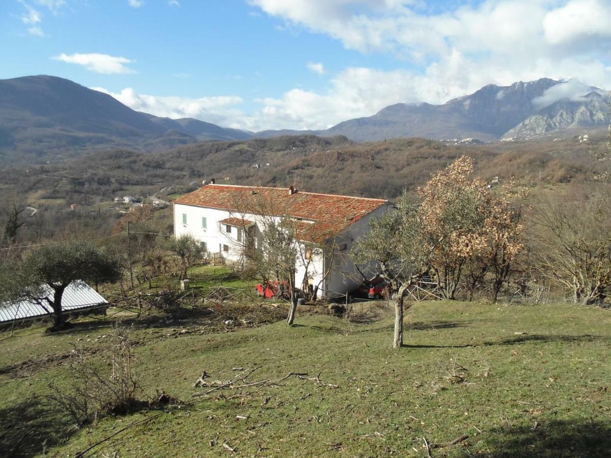 La Masseria Di Antonio E Teresina Colli a Volturno Bagian luar foto